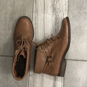 Steve Madden Leather Lace Boots- Tan- Size 7